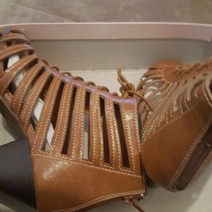 Bootie sandals